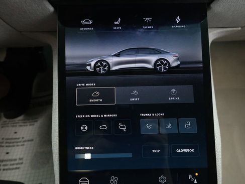 Used 2023 Lucid Air Touring image 16