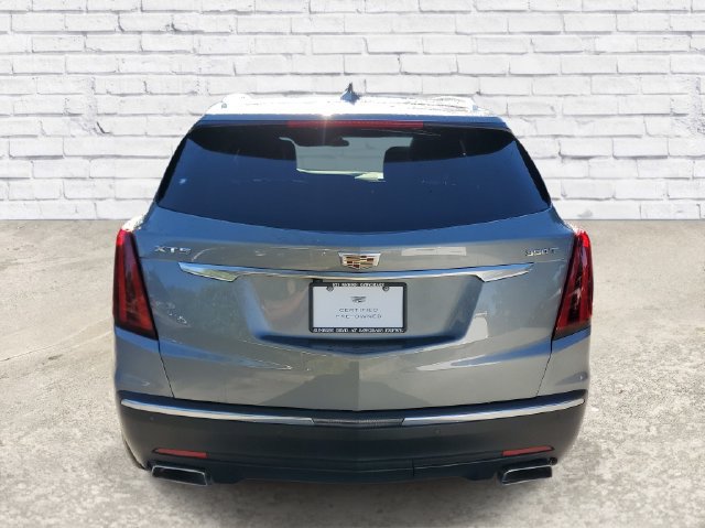 Certified 2023 Cadillac XT5 Luxury FWD image 3