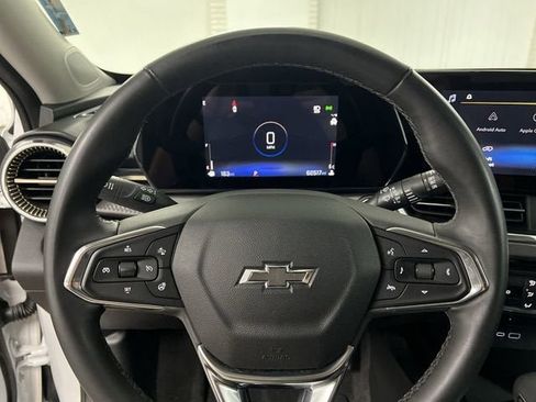 Certified 2025 Chevrolet Trax ACTIV w/ Driver Confidence Package FWD image 11