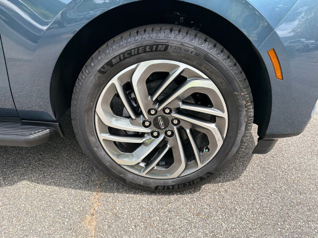 New 2027 Lincoln Navigator Premiere AWD/4WD image 15