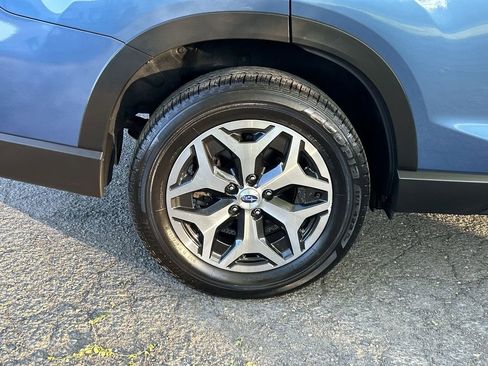 Certified 2023 Subaru Forester Premium AWD/4WD image 12
