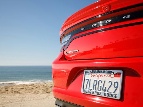 Used 2015 Dodge Charger R/T w/ Driver Confidence Group image 28