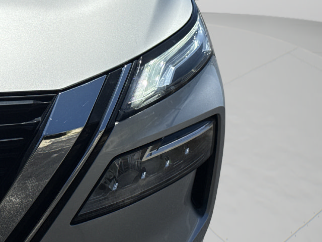 Certified 2021 Nissan Rogue Platinum FWD image 17