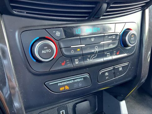 Used 2017 Ford Escape Titanium FWD image 31