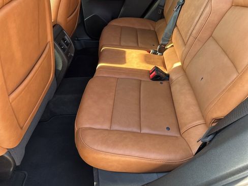 Certified 2024 Cadillac XT4 Premium Luxury image 33