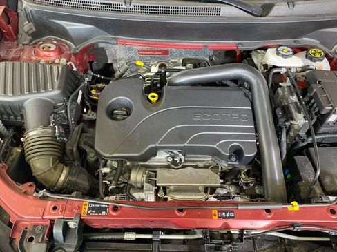 Used 2024 Chevrolet Equinox LT w/ LPO, Floor Liner Package FWD image 16