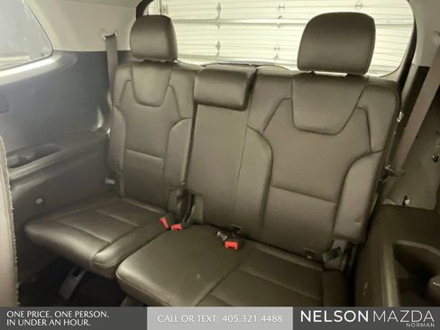 Used 2021 Kia Telluride SX w/ Towing Package FWD image 27