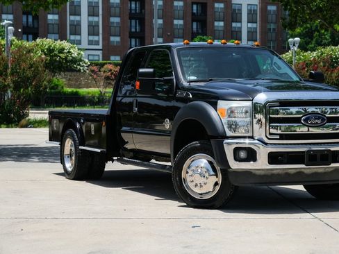 Used 2014 Ford F450 XLT RWD image 2