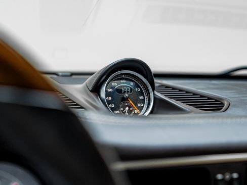 Used 2015 Porsche 911 Turbo AWD/4WD image 50