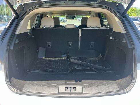 Certified 2025 Lincoln Corsair Reserve FWD image 12