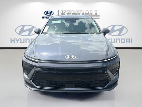 New 2026 Hyundai Sonata SE FWD image 2