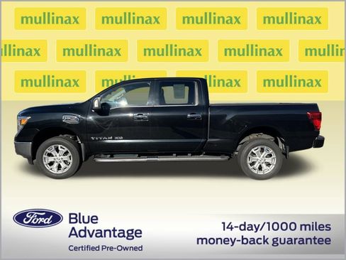 Used 2017 Nissan Titan SV image 12