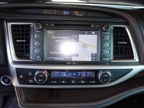 Used 2014 Toyota Highlander Limited FWD image 13