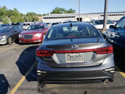 Used 2021 Kia Forte LXS FWD image 11
