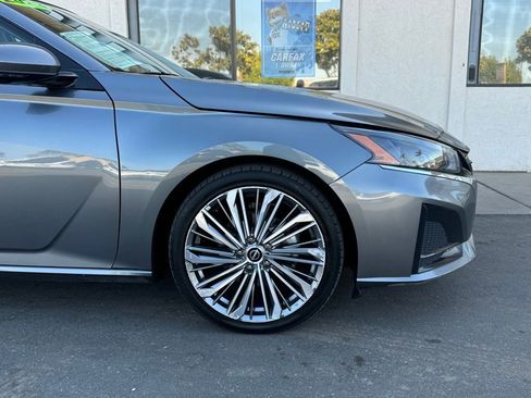 Used 2023 Nissan Altima 2.5 SL image 3