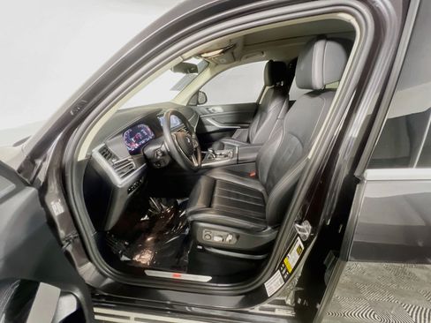 Used 2022 BMW X7 xDrive40i w/ Premium Package AWD/4WD image 15