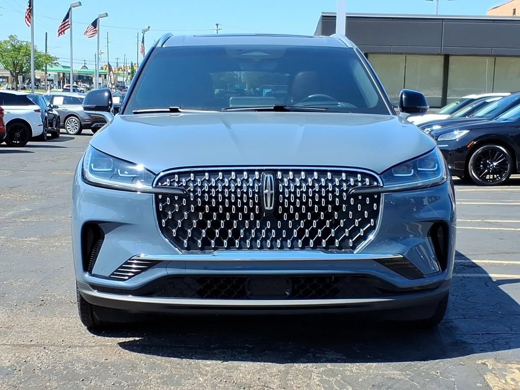 Certified 2025 Lincoln Aviator Reserve w/ Equipment Group 201A AWD/4WD image 2