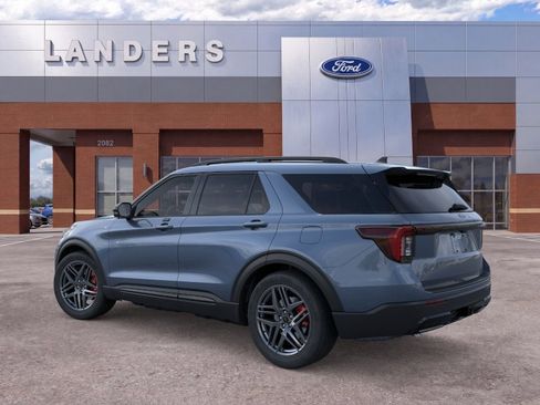 New 2026 Ford Explorer ST-Line w/ ST-Line Street Pack RWD image 4