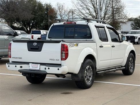 Used 2020 Nissan Frontier PRO-4X w/ Pro-4x Utility Package image 7