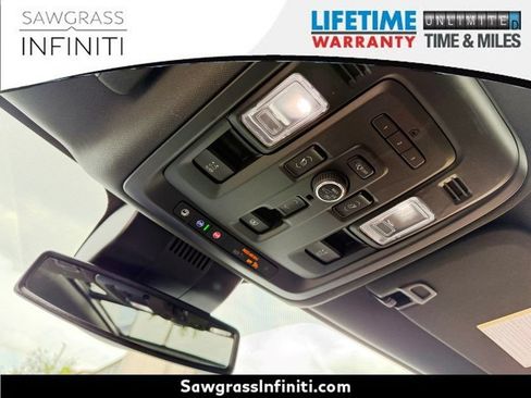 Used 2024 Chevrolet Tahoe Premier RWD image 22
