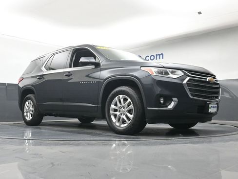 Used 2019 Chevrolet Traverse LT FWD image 23