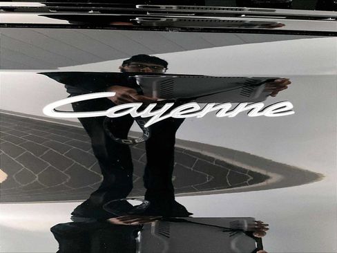 New 2026 Porsche Cayenne Coupe AWD/4WD image 33