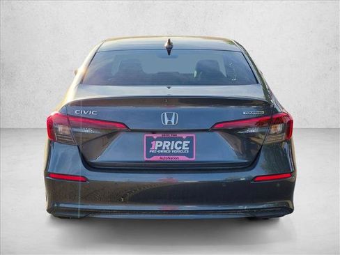 Used 2023 Honda Civic Touring image 6