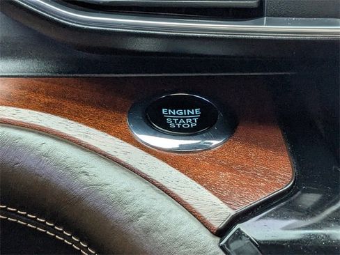 Used 2023 Ford Explorer King Ranch w/ Technology Package image 24