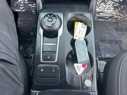 Used 2025 Ford Escape Active AWD/4WD image 22