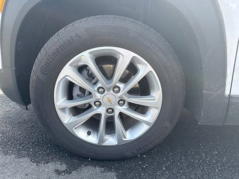 Used 2024 Chevrolet TrailBlazer LS w/ LS Convenience Package FWD image 14