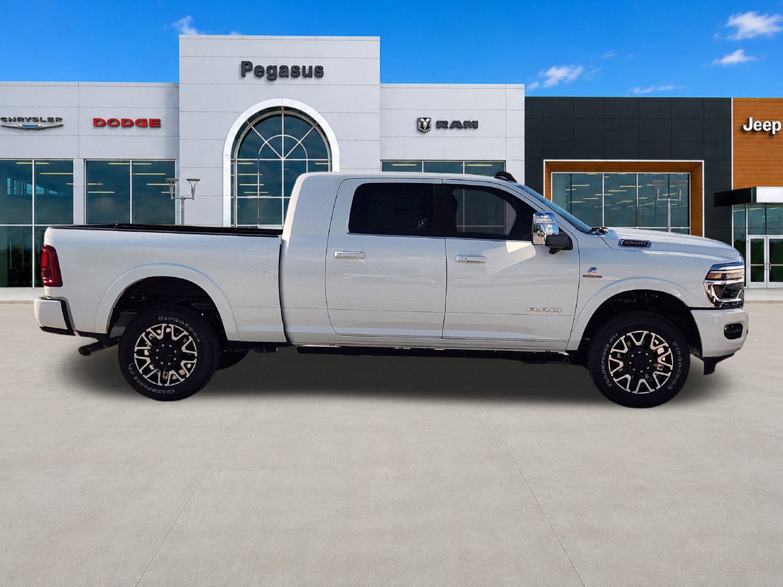 New 2027 RAM 2500 Limited AWD/4WD image 7