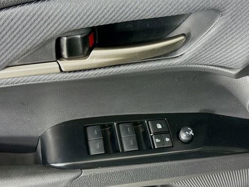 Certified 2025 Toyota Camry SE image 17