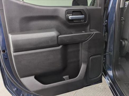 Used 2020 GMC Sierra 1500 2WD Crew Cab w/ Sierra Value Package image 16