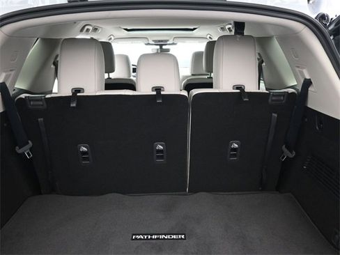 New 2026 Nissan Pathfinder SL w/ SL Premium Package image 29