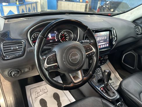 Used 2021 Jeep Compass Limited image 20