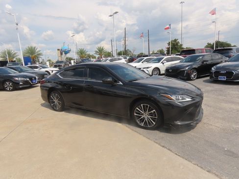 Used 2022 Lexus ES 350 w/ Premium Package FWD image 14