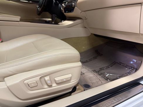 Used 2013 Lexus ES 350 w/ Premium Pkg FWD image 21
