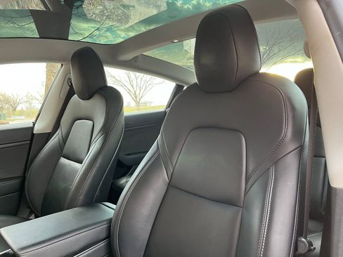 Used 2020 Tesla Model 3 Standard Range Plus image 22
