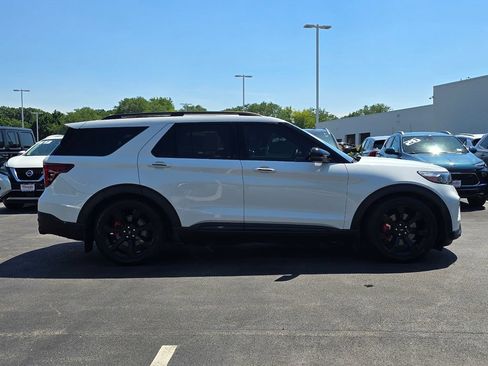 Used 2024 Ford Explorer ST w/ Equipment Group 401A AWD/4WD image 6