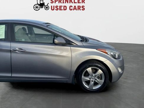 Used 2013 Hyundai Elantra GLS w/ Preferred Pkg image 4