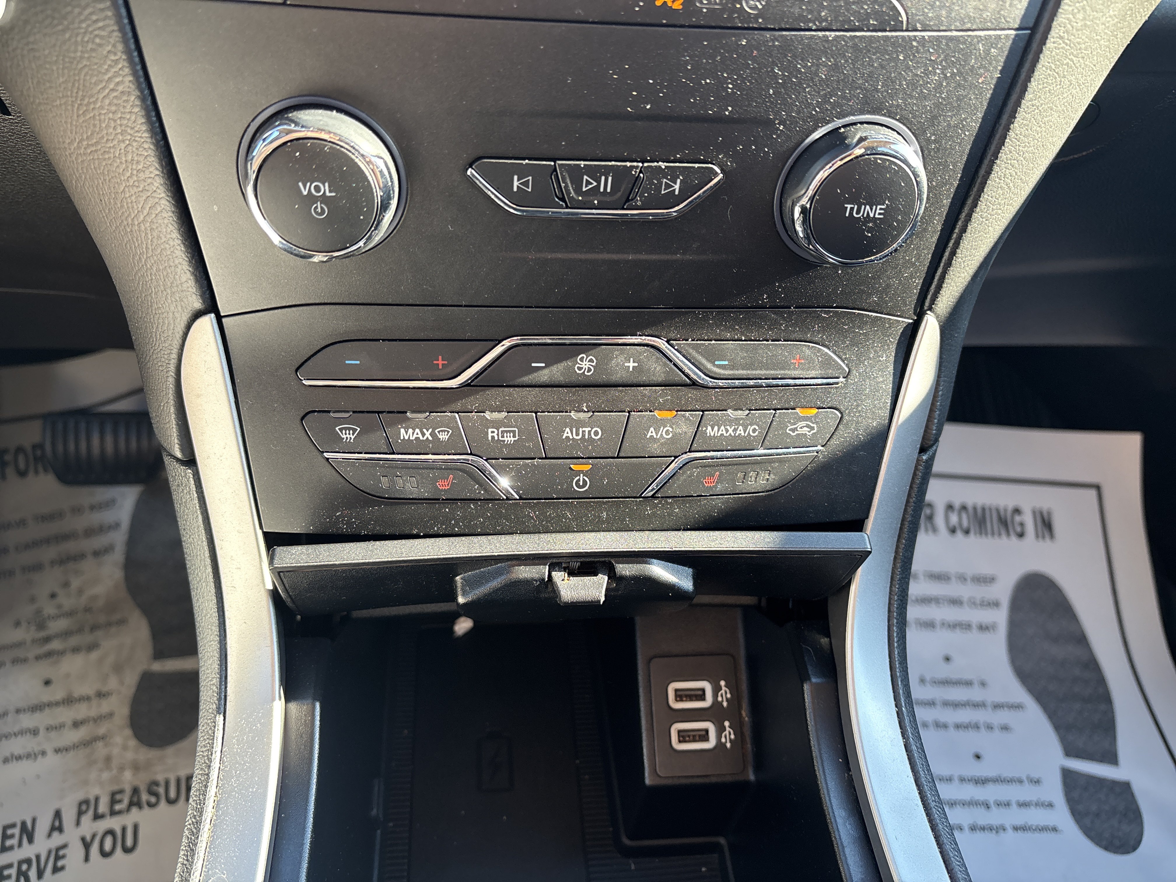 Used 2020 Ford Edge SEL w/ Convenience Package AWD/4WD image 12