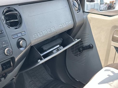 Used 2014 Ford F250 XL w/ Snow Plow Prep Package AWD/4WD image 29