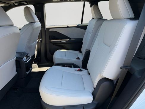 New 2026 Lexus TX 350 AWD image 9