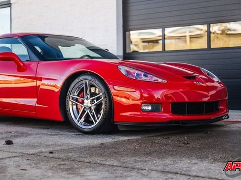 Used 2009 Chevrolet Corvette Z06 w/ Preferred Equipment Group image 60