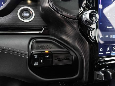 Used 2023 RAM 2500 Limited image 10