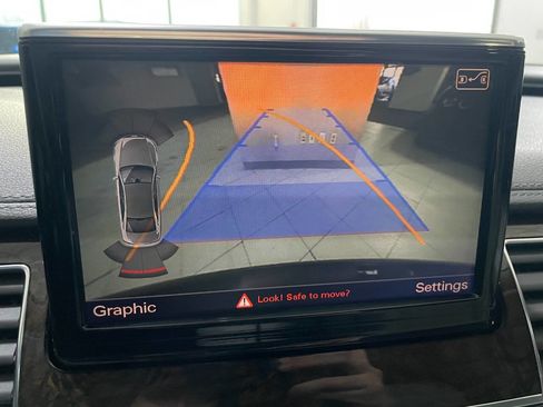 Used 2013 Audi A8 L 3.0T image 34