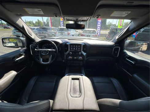 Used 2020 GMC Sierra 1500 SLT RWD image 17
