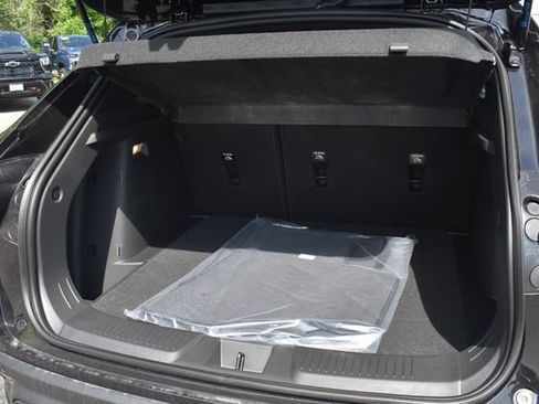 New 2026 Chevrolet Trax RS w/ Driver Confidence Package FWD image 17
