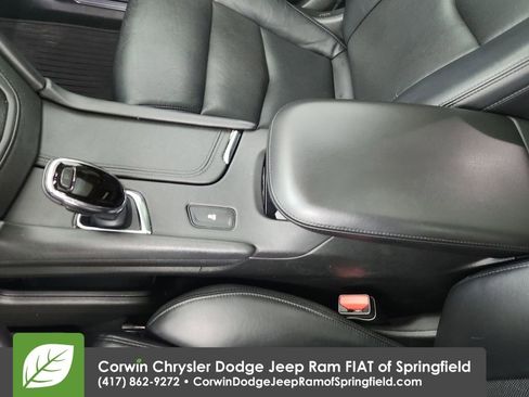 Used 2017 Cadillac XT5 Luxury w/ Driver Awareness Package image 30