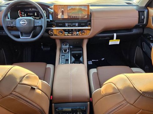 New 2026 Nissan Pathfinder Platinum w/ Cargo Package FWD image 8
